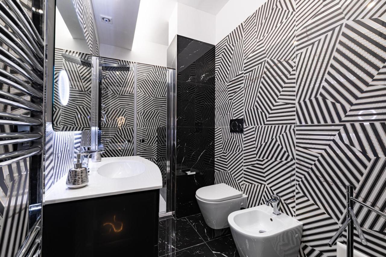 Prezioso Suites & Rooms 莱切 外观 照片