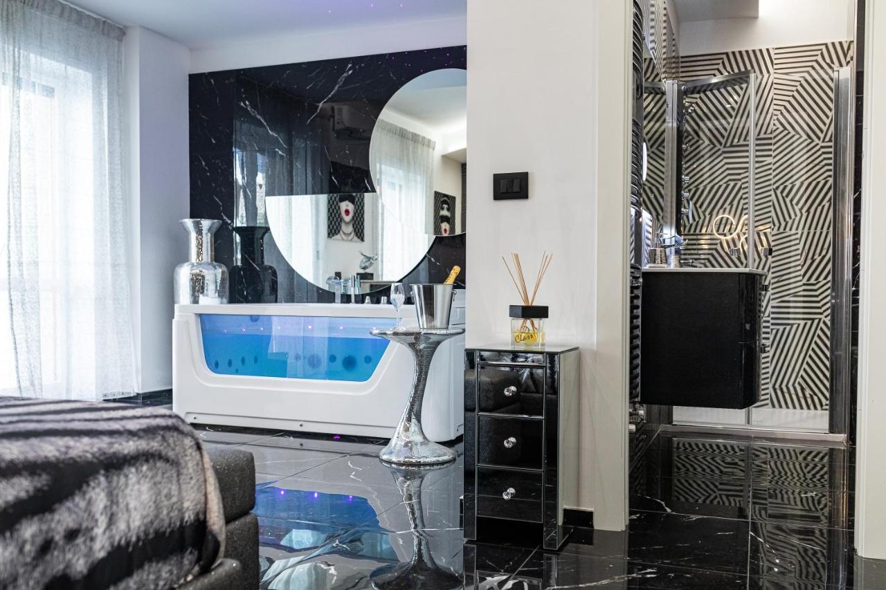 Prezioso Suites & Rooms 莱切 外观 照片