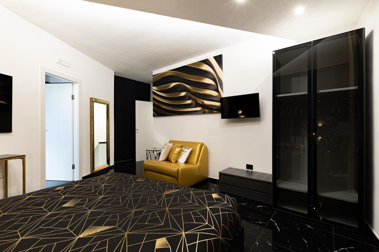 Prezioso Suites & Rooms 莱切 外观 照片