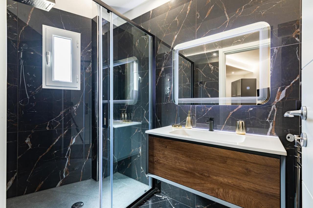 Prezioso Suites & Rooms 莱切 外观 照片