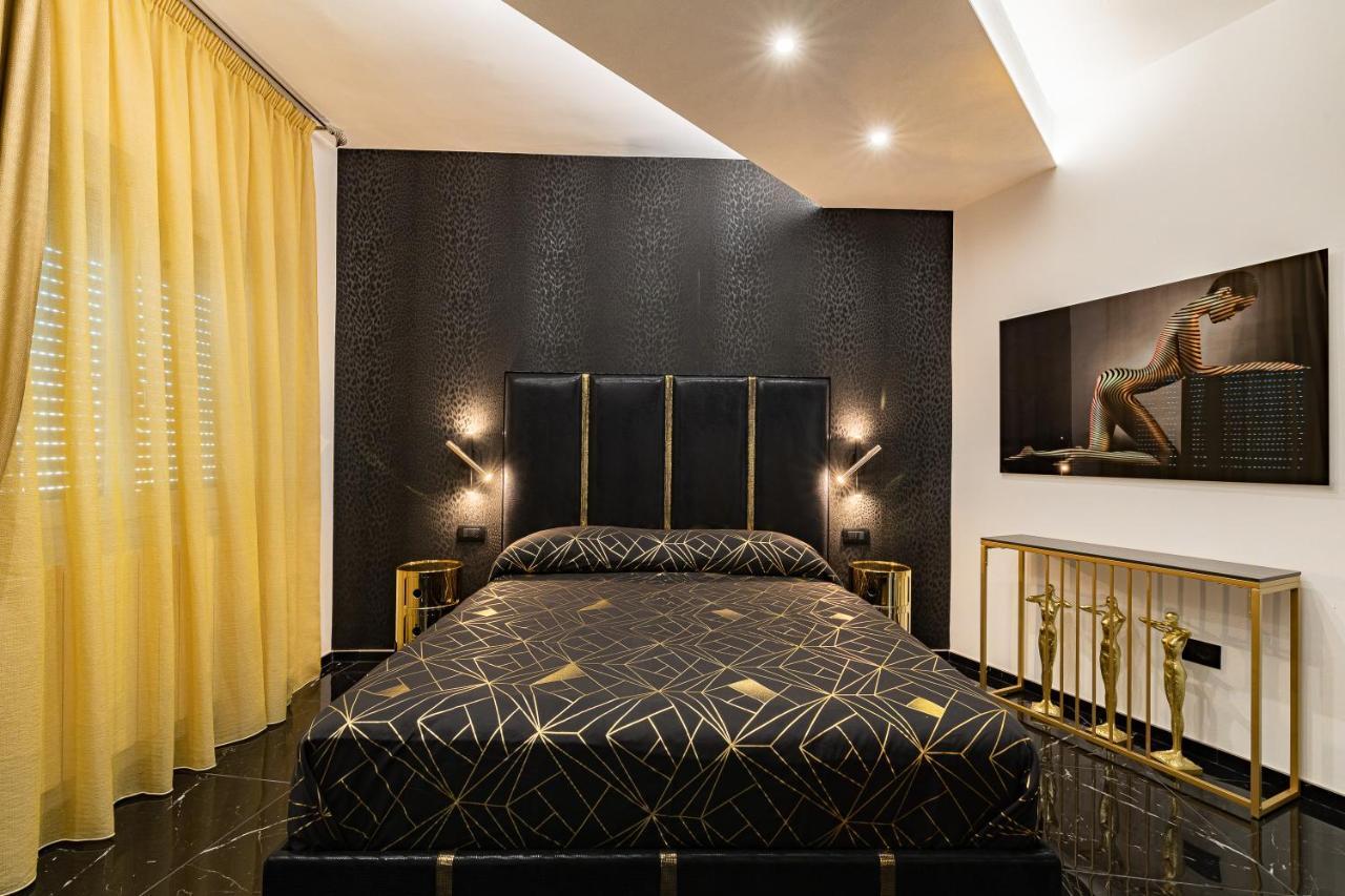 Prezioso Suites & Rooms 莱切 外观 照片