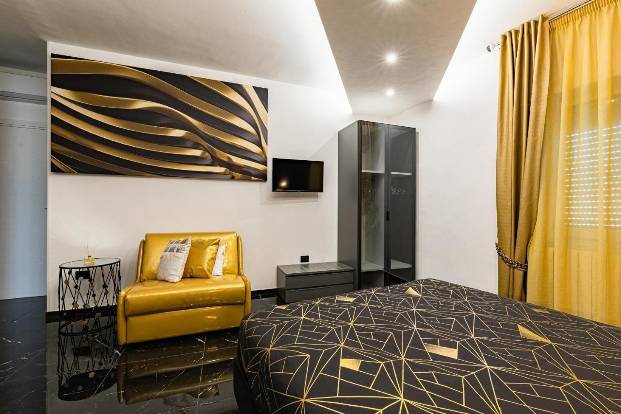 Prezioso Suites & Rooms 莱切 外观 照片