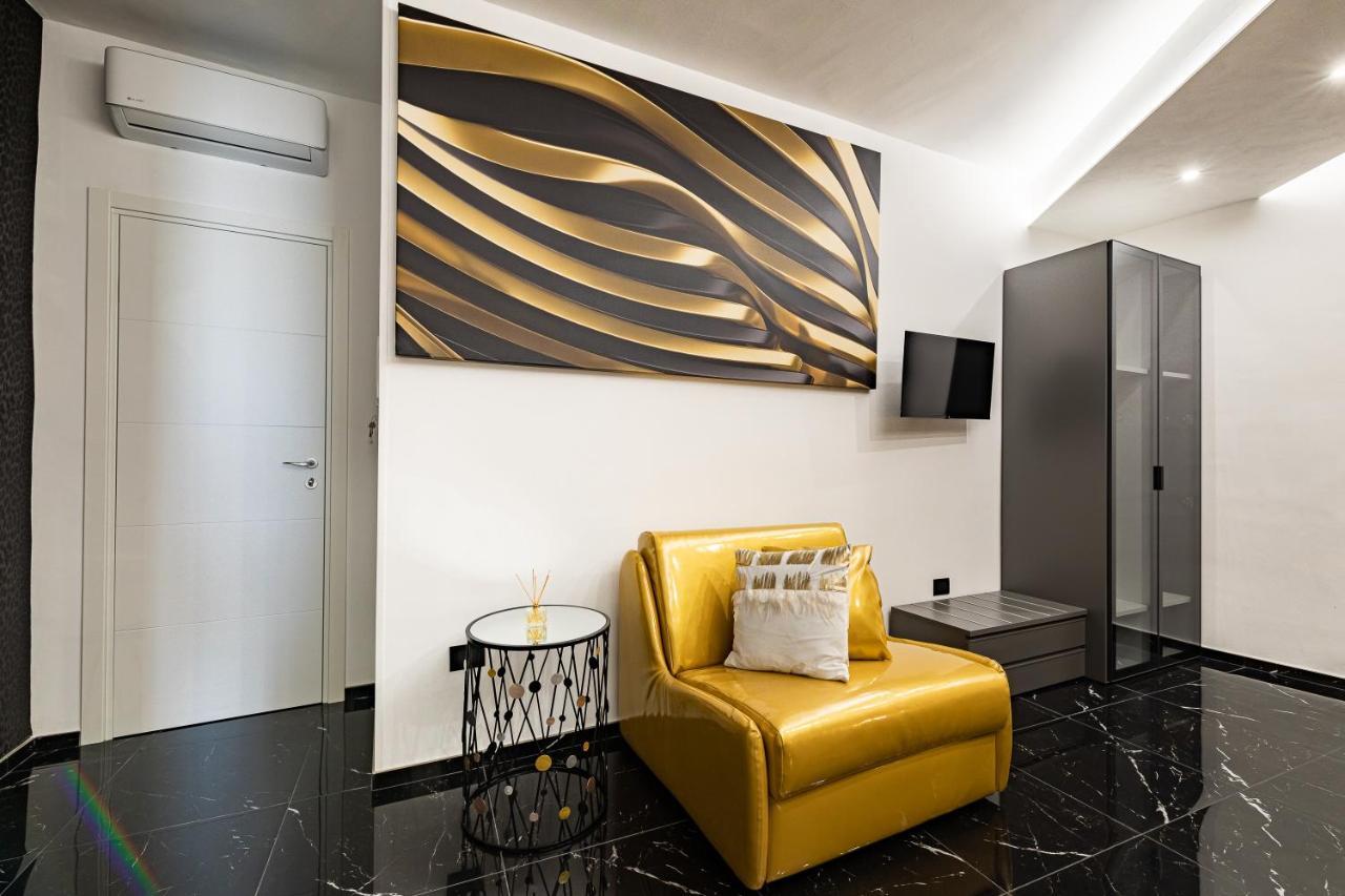 Prezioso Suites & Rooms 莱切 外观 照片