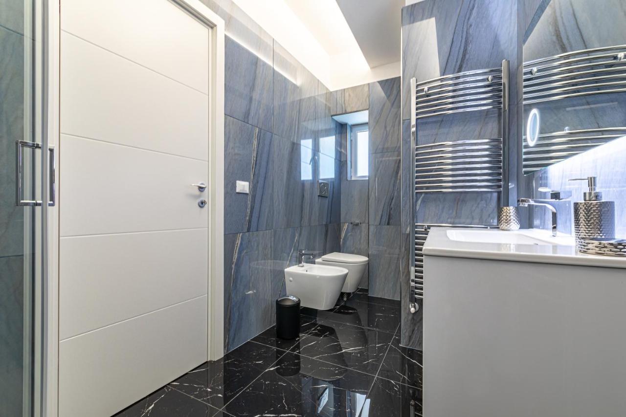 Prezioso Suites & Rooms 莱切 外观 照片